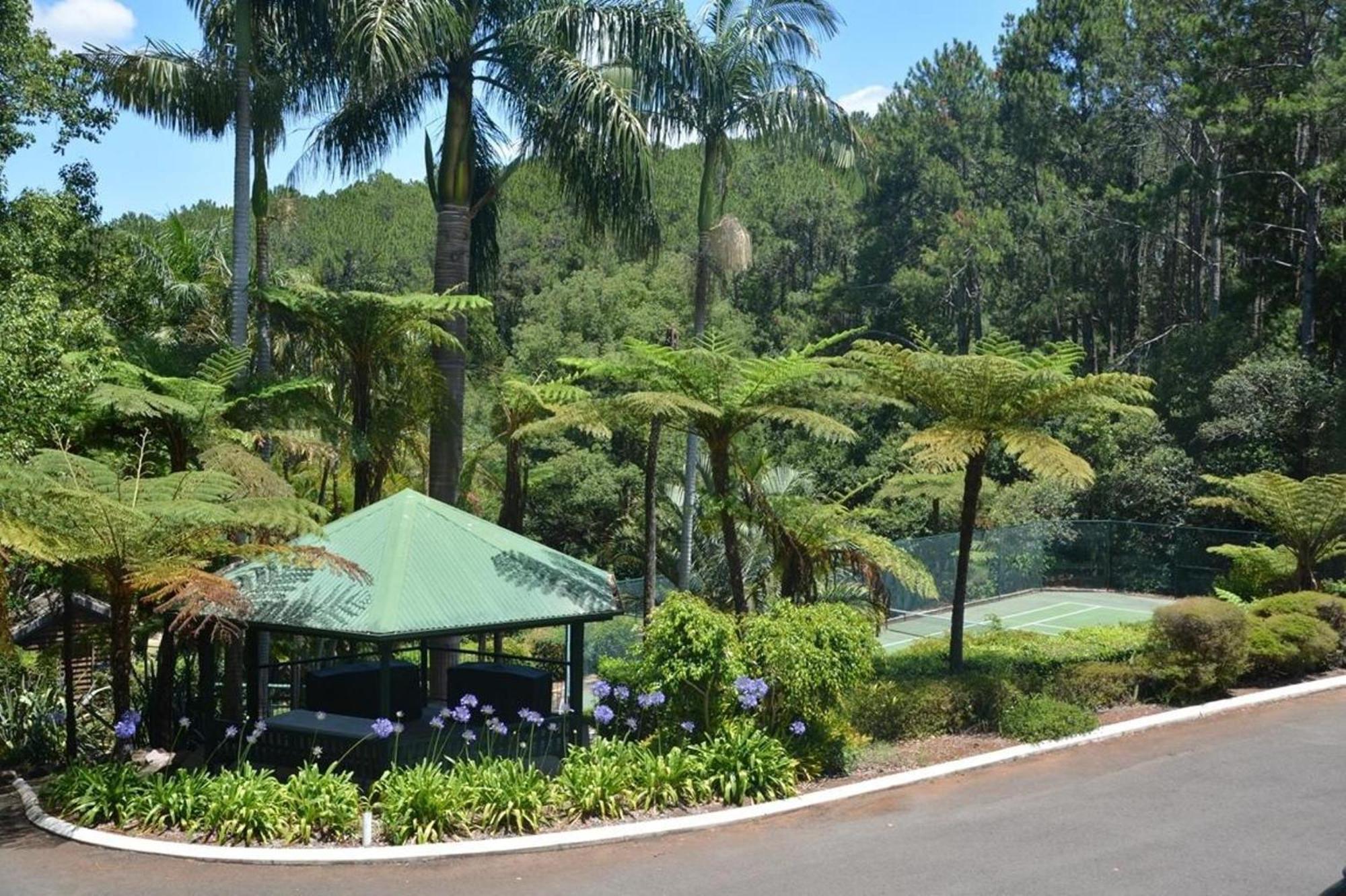 Montville Mountain Inn Exterior foto