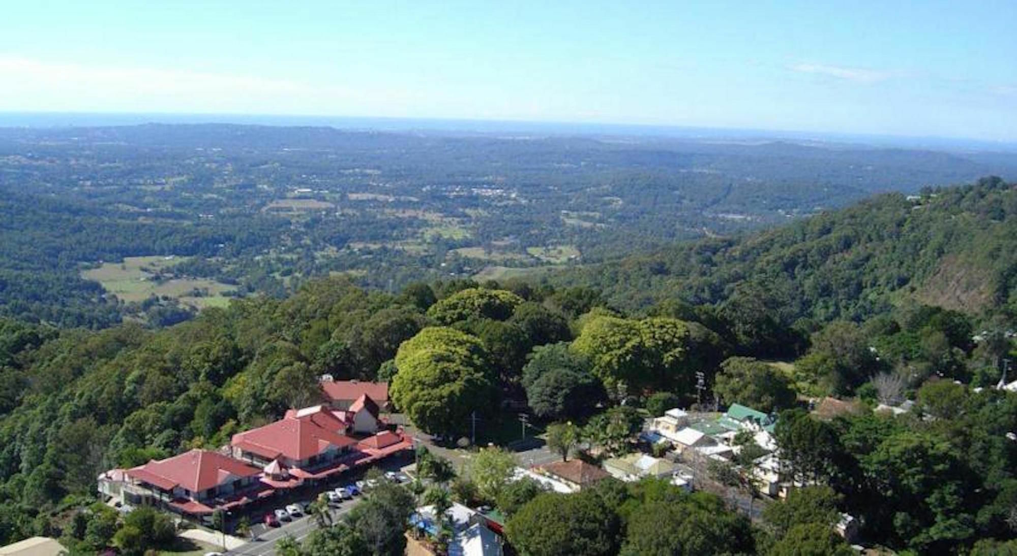 Montville Mountain Inn Exterior foto